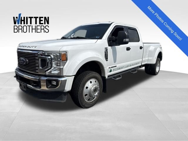 Oxford White 2022 Ford F-450 Super Duty Pickup Truck Four-Wheel Drive Automatic