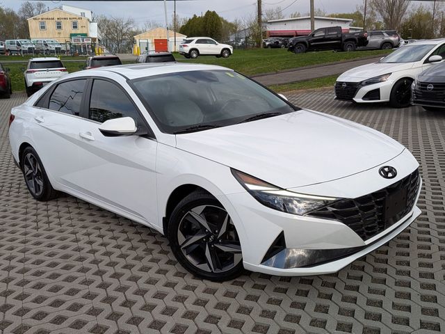 Serenity White Pearl 2023 Hyundai Elantra Limited FWD Sedan Front-Wheel Drive Continuously Variable Transmission