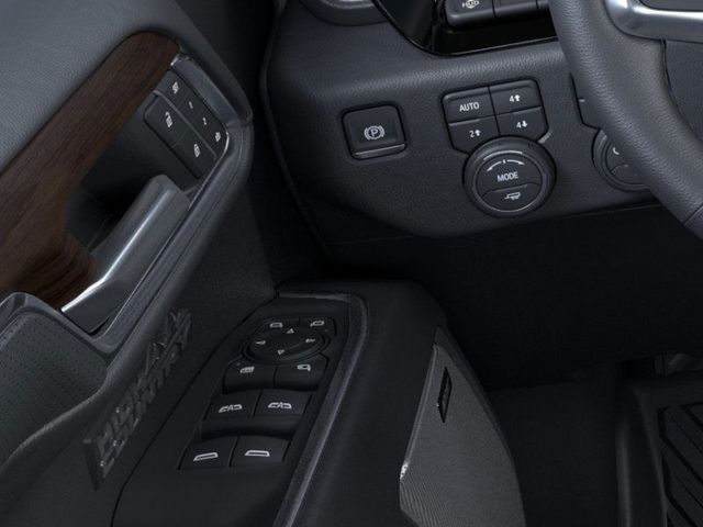 2025 Chevrolet Silverado 1500 High Country photo