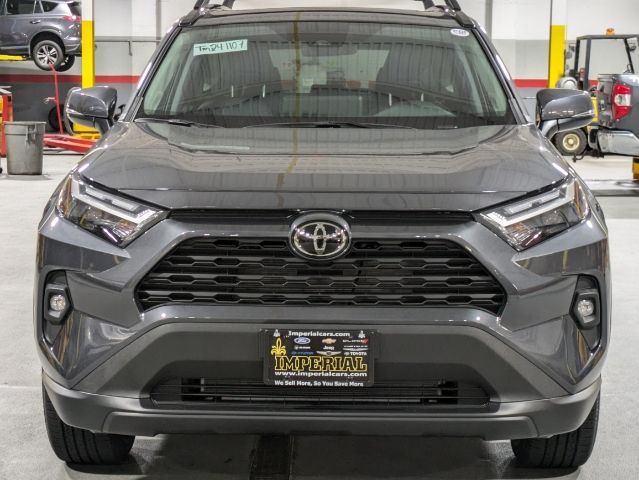 2024 Toyota RAV4 XLE Premium 8