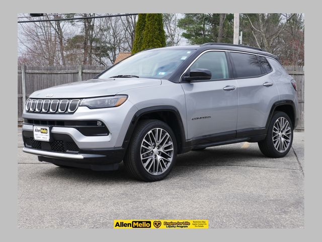 Billet Silver Metallic Clearcoat 2022 Jeep Compass Limited 4WD SUV / Crossover Four-Wheel Drive 9-Speed Automatic