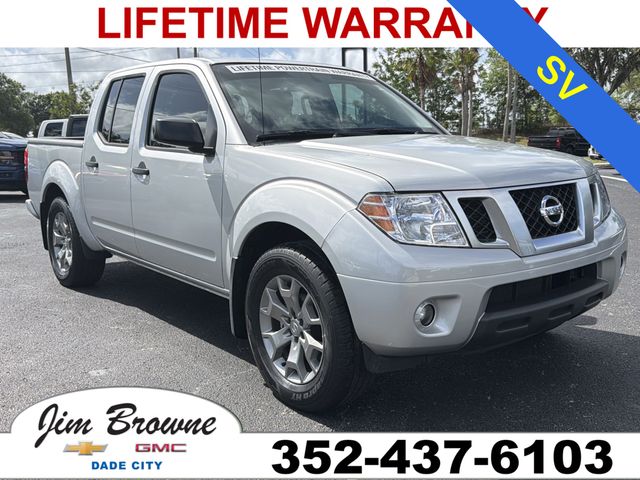 Brilliant Silver Metallic 2020 Nissan Frontier SV Crew Cab RWD Pickup Truck 4X2 9-Speed Automatic