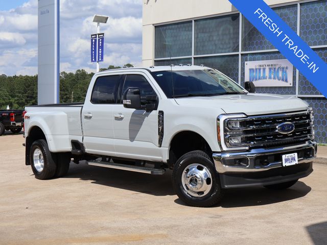 Avalanche 2025 Ford F-350 Super Duty Lariat Crew Cab LB DRW 4WD Pickup Truck Four-Wheel Drive Automatic