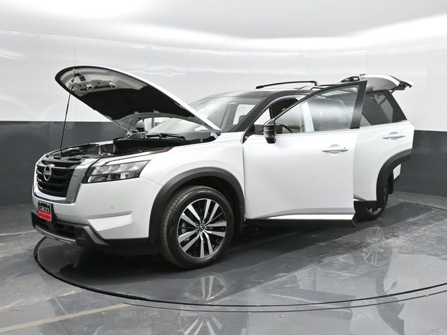 2025 Nissan Pathfinder Platinum 53