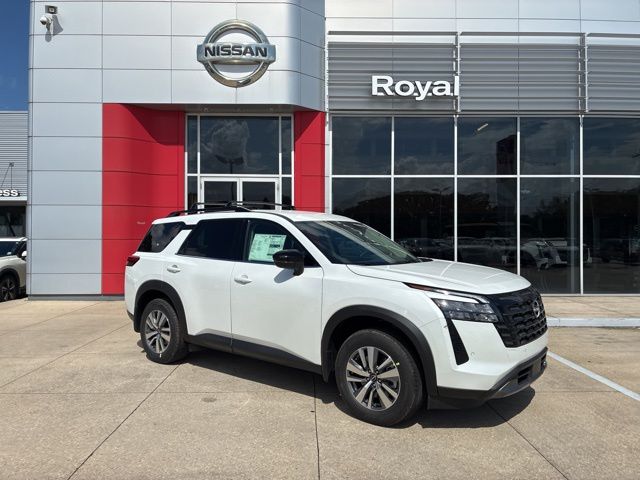 2026 Nissan Pathfinder SL White at Royal Nissan