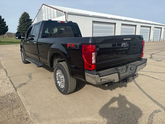 2022 Black Metallic Ford Super Duty F-250 SRW XLT 4X4 Truck