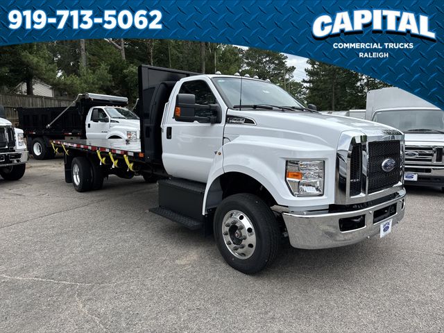 2025 Ford F-650 SuperCab photo 2
