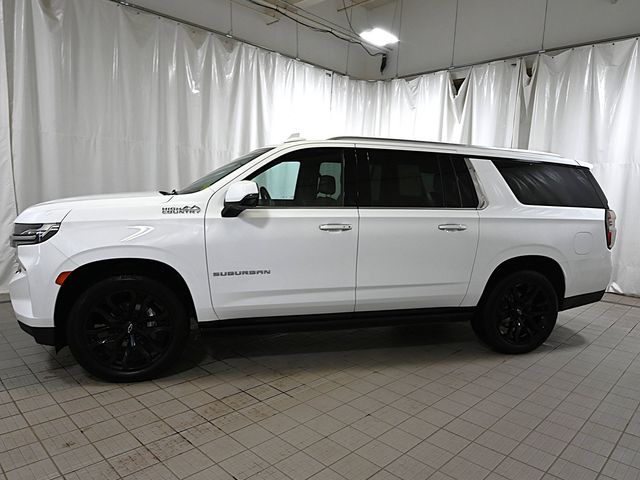 Used 2023 White Chevrolet High Country image 11