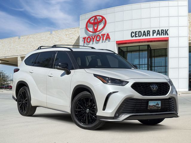 2023 Toyota Highlander XSE FWD