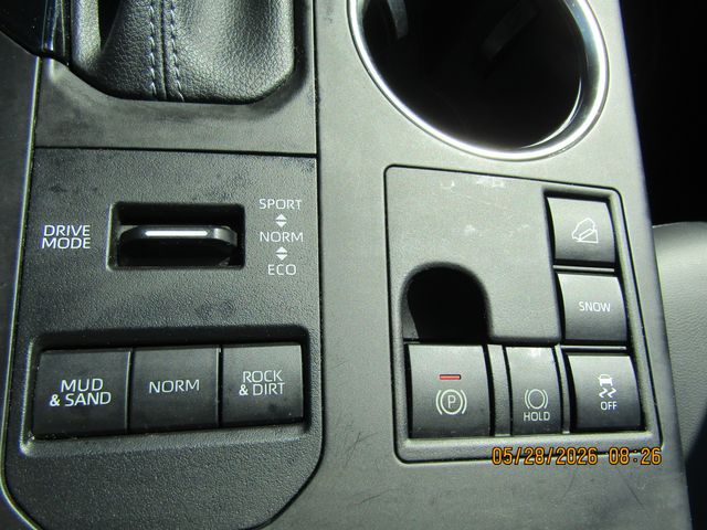 used 2023 Toyota Highlander car, priced at $35,499