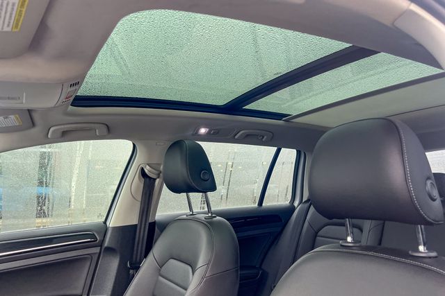 used 2018 Volkswagen Golf SportWagen car, priced at $23,889