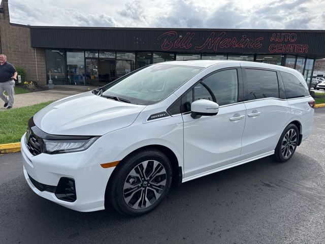 Platinum White Pearl 2026 Honda Odyssey Elite FWD Minivan Front-Wheel Drive Automatic