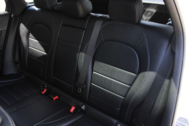 Used 2020 White Mercedes-Benz GLC 300 image 22