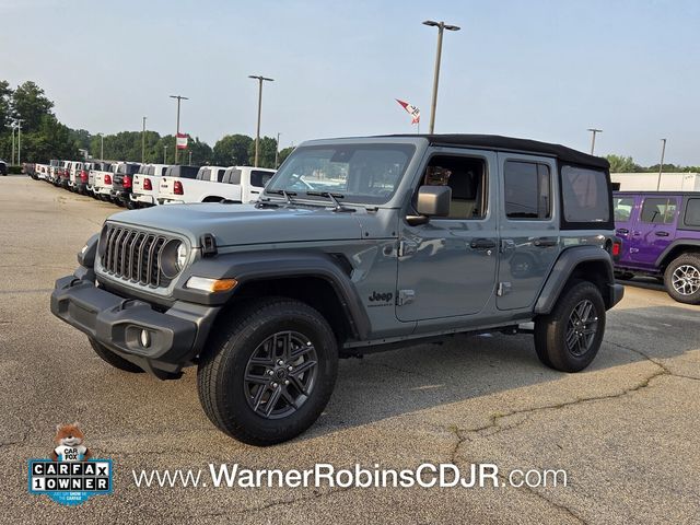 Used 2024 Gray Jeep Sport S image 3
