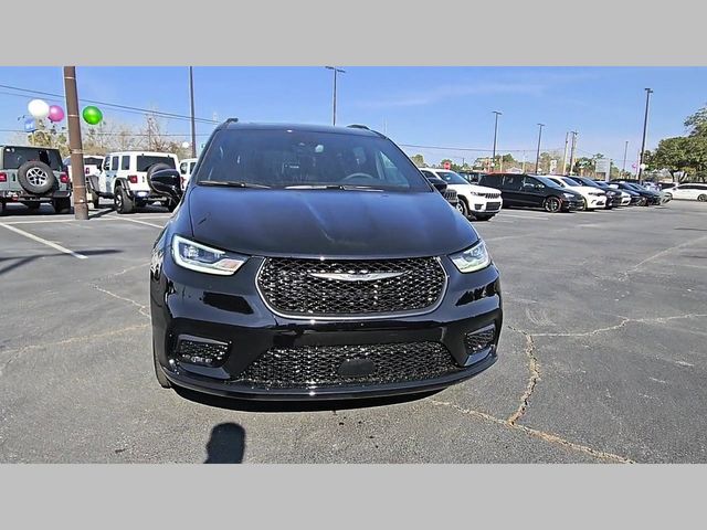 2026 Chrysler Pacifica Limited AWD