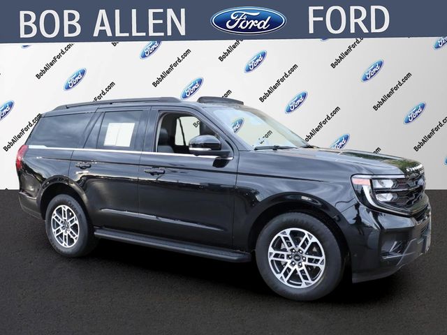 Used 2025 Ford Expedition Active with VIN 1FMJU1H81SEA38279 for sale in Kansas City