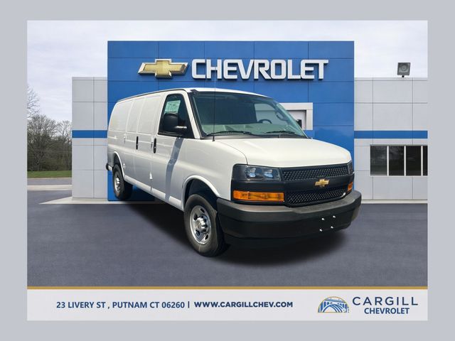 Summit White 2026 Chevrolet Express Cargo 3500 RWD Van Rear-Wheel Drive