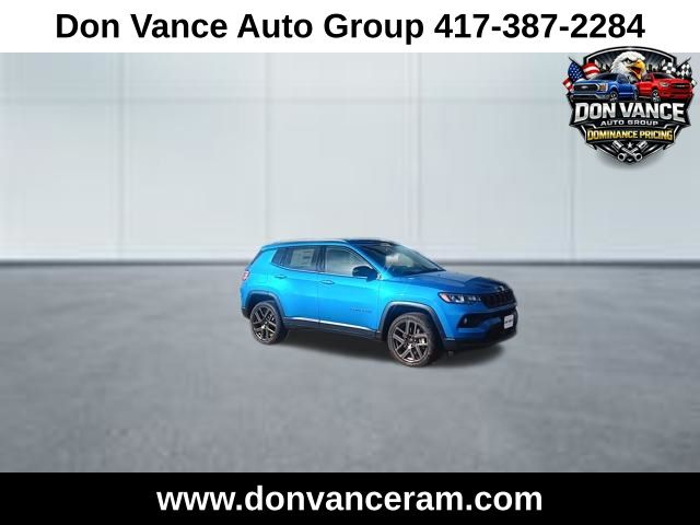 Hydro Blue Pearlcoat 2026 Jeep Compass Latitude 4WD SUV / Crossover Four-Wheel Drive 8-Speed Automatic