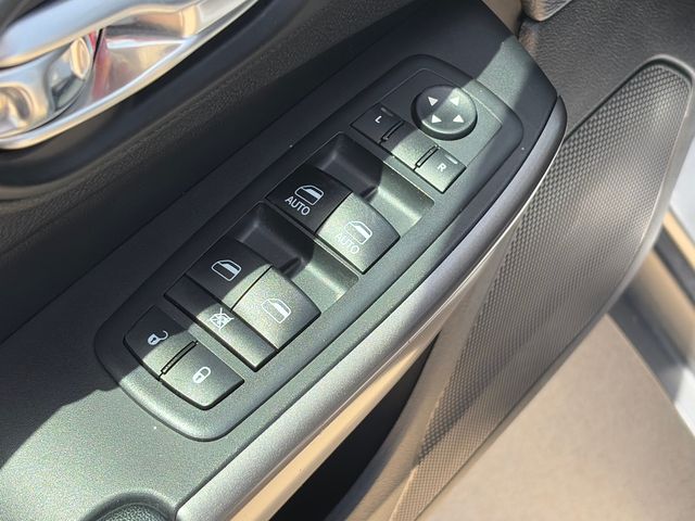 Used 2019 Jeep Cherokee SUV
