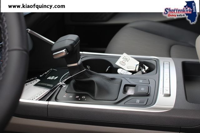 New 2026 Kia Carnival MPV Van