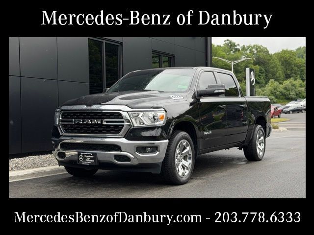 Diamond Black Crystal Pearlcoat 2022 RAM 1500 Pickup Truck Four-Wheel Drive 8-Speed Automatic