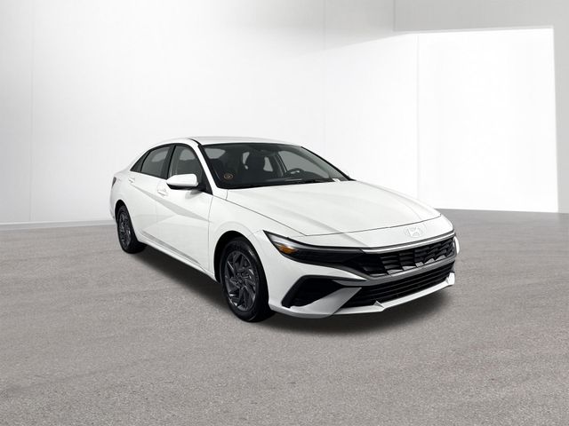 Used 2025 Hyundai Elantra Hybrid For Sale in Indianapolis, IN