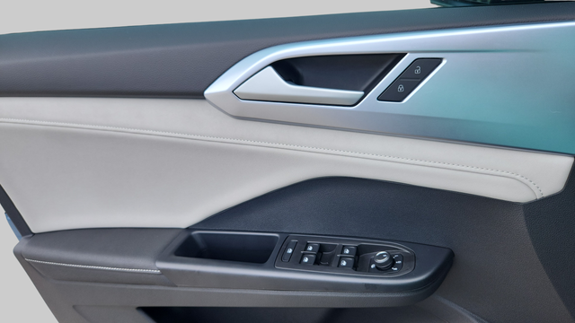 2025 Volkswagen Taos