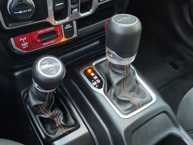 Used 2021 Black Jeep Mojave image 38