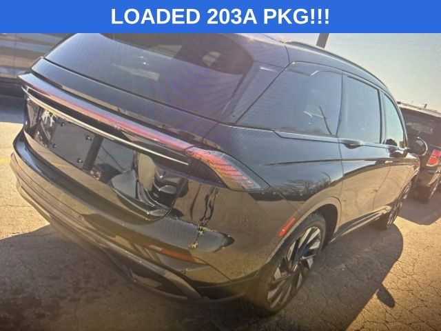 Used 2024 Lincoln Nautilus Reserve with VIN 5LMPJ8KA6RJ815190 for sale in Kansas City