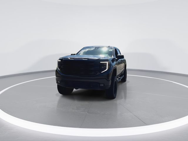 Used 2024 Silver GMC Elevation image 4