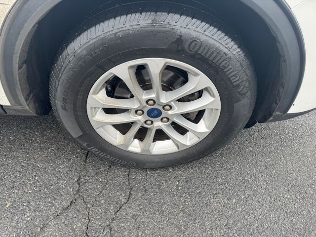 used 2022 Ford Escape car, priced at $20,818