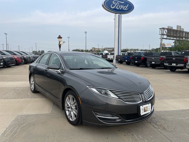 Used 2016 Lincoln MKZ Base with VIN 3LN6L2G92GR605449 for sale in Kansas City