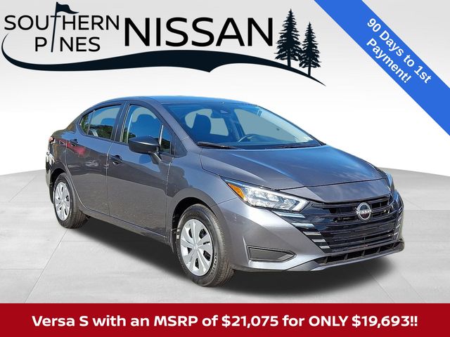 2025 Nissan Versa Sedan S's photo