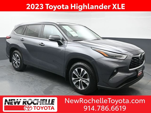Magnetic Gray Metallic 2023 Toyota Highlander SUV / Crossover All-Wheel Drive 8-Speed Automatic