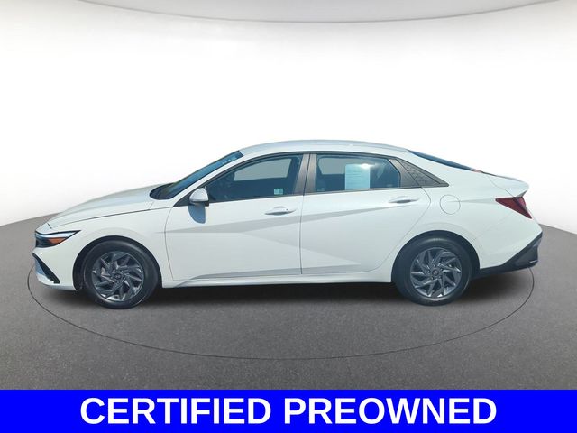 2024 Hyundai Elantra SEL photo