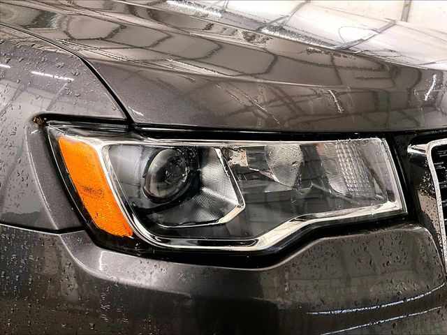 2020 Jeep Grand Cherokee Limited Gray at South Hills CDJR