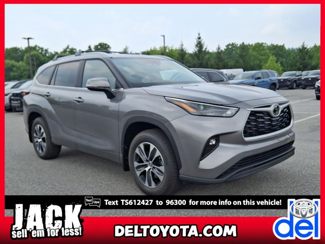 Heavy Metal 2026 Toyota Highlander SUV / Crossover All-Wheel Drive 8-Speed Automatic