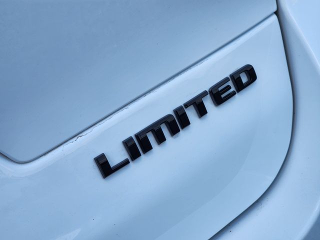 2024 Jeep Grand Cherokee L Limited White at Westside Lexus