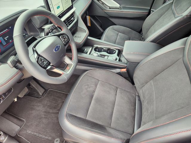 2025 Ford Explorer ST photo