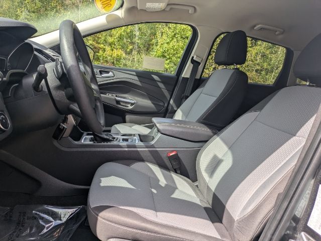 2017 Ford Escape SE 14