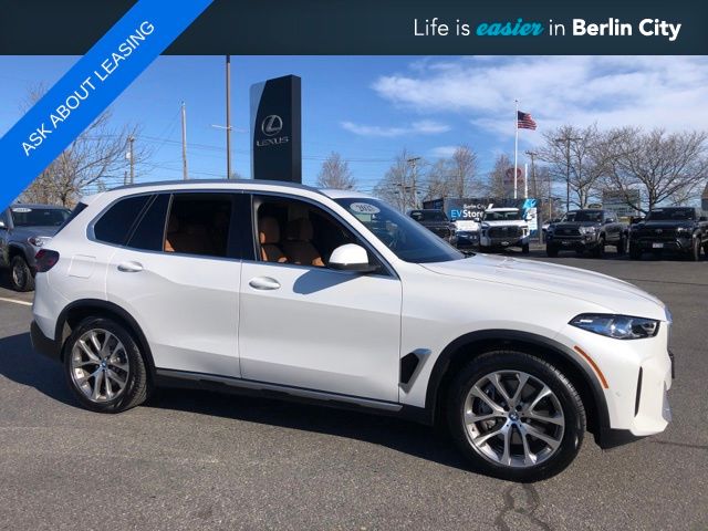 Mineral White Metallic 2025 BMW X5 SUV / Crossover All-Wheel Drive 8-Speed Automatic