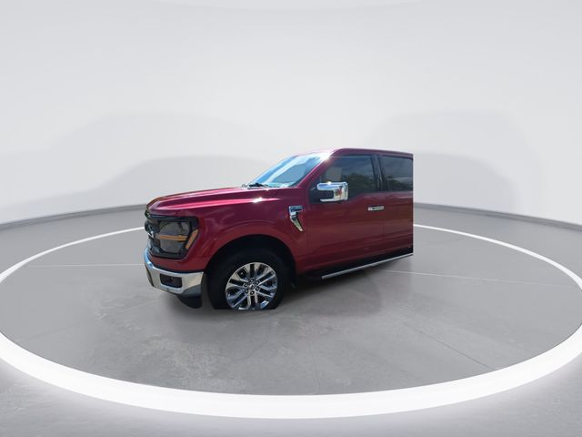 Used 2024 Rapid Red Metallic Tinted Clearcoat Ford XLT image 4