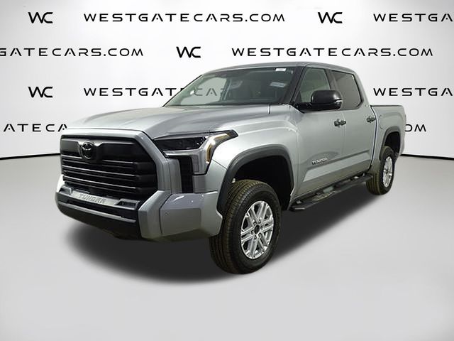 2022 Toyota Tundra SR5 CrewMax Cab 4WD
