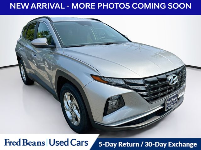 Shimmering Silver 2024 Hyundai Tucson SUV / Crossover All-Wheel Drive 8-Speed Automatic