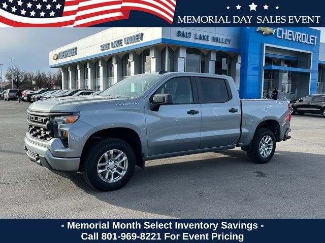 Sterling Gray Metallic 2025 Chevrolet Silverado 1500 Custom Crew Cab 4WD Pickup Truck Four-Wheel Drive 8-Speed Automatic