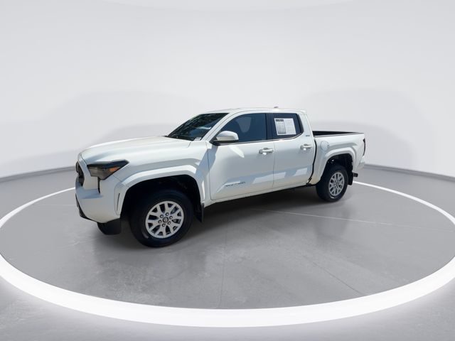 Used 2025 White Toyota SR5 image 4