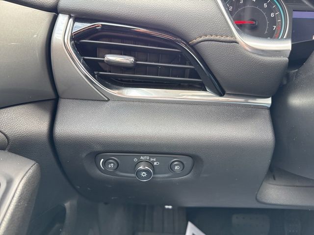 Used 2020 Chevrolet Traverse For Sale in Livonia, MI