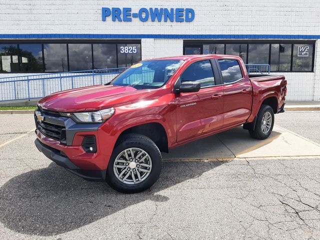 Radiant Red Tintcoat 2024 Chevrolet Colorado Pickup Truck Four-Wheel Drive 8-Speed Automatic