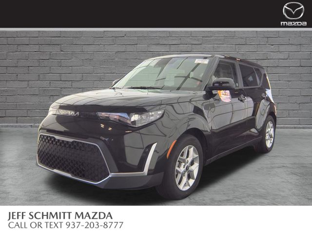 Fusion Black 2025 Kia Soul SUV / Crossover Front-Wheel Drive Continuously Variable Transmission