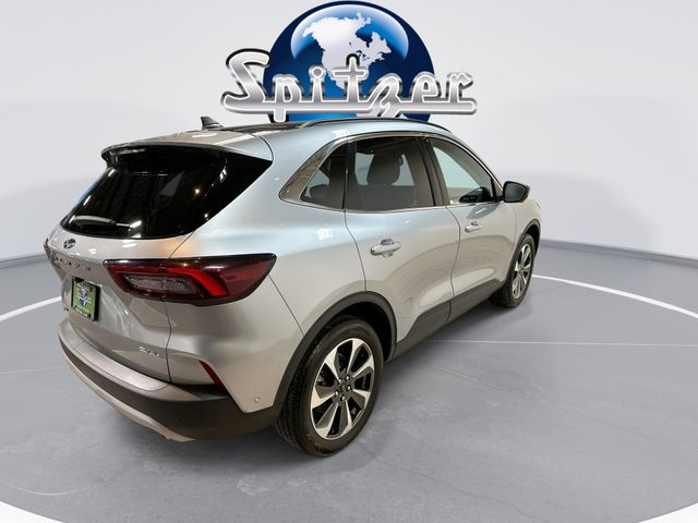 Used 2023 Silver Ford Platinum image 11